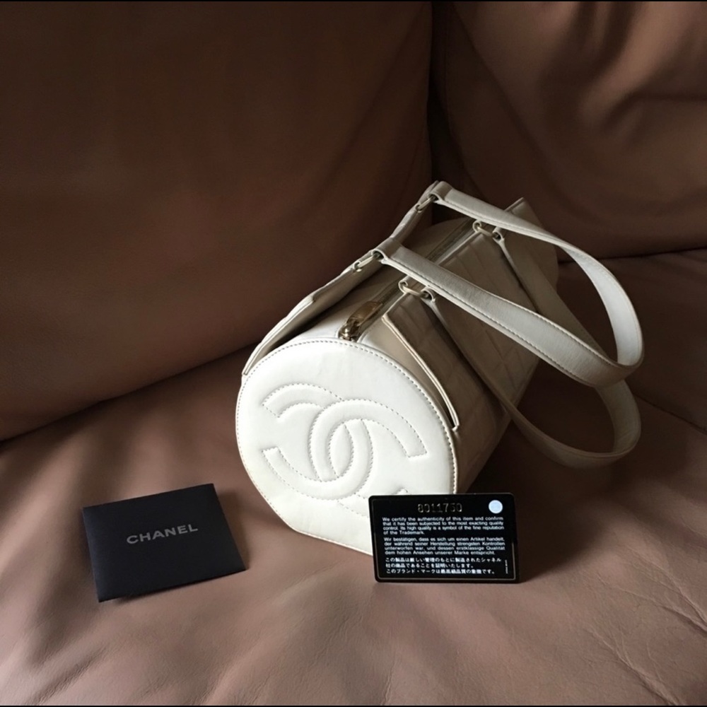 CHANEL Handbag